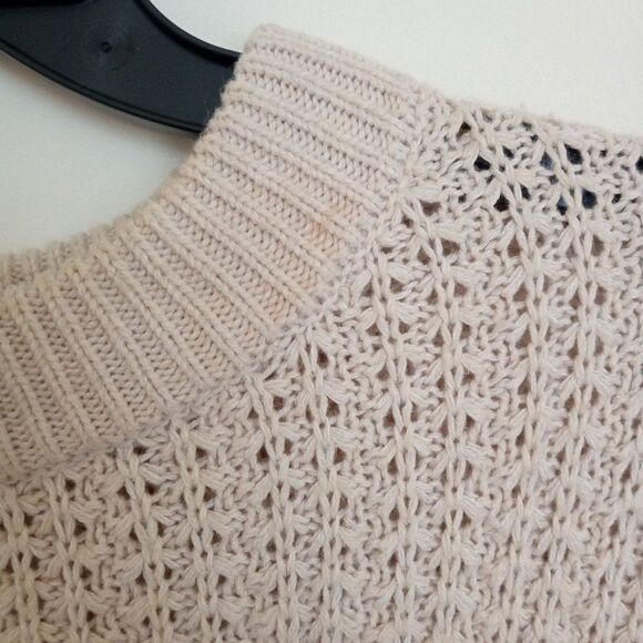 Universal Thread Waffle Knit Pullover Sweater Beige Size Small - Picture 7 of 7